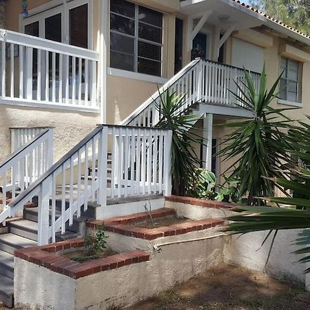 Spacious Beach House Unit,Beautifully Furnished 2 Bed 2Bath./2Min.Walk To Beach Clearwater Beach Exterior photo