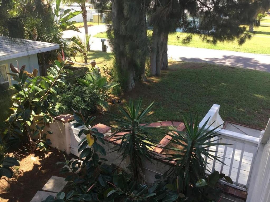 Spacious Beach House Unit,Beautifully Furnished 2 Bed 2Bath./2Min.Walk To Beach Clearwater Beach Exterior photo